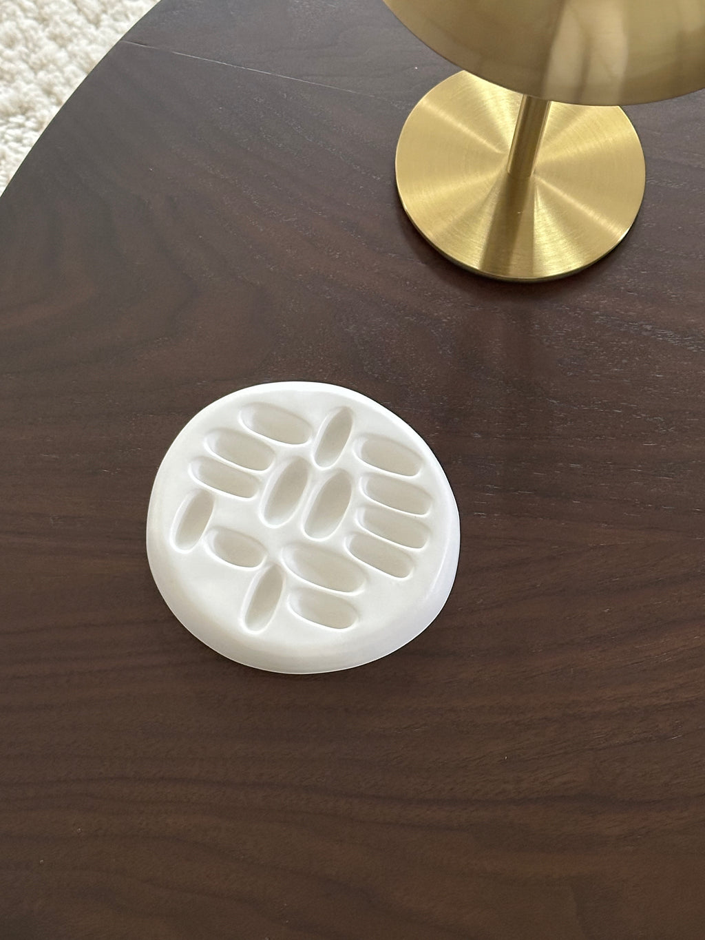 Manon - Ring Holder